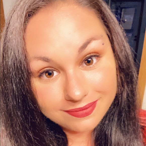 Meet your Posher, Aimee - Picture 1 of 1